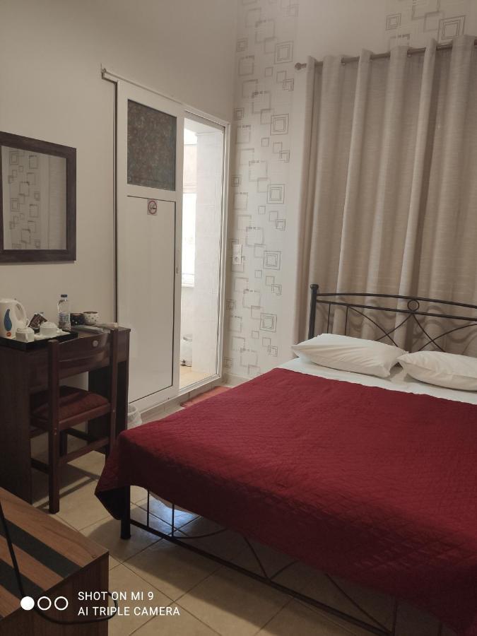 Hotel Trifylia 基帕里夏 外观 照片